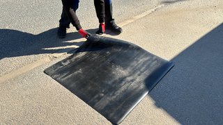 Faltbare Schutzmittel beim Auftreten von Gefahrstoff-Leckagen Faltbare Schutzmittel beim Auftreten von Gefahrstoff-Leckagen