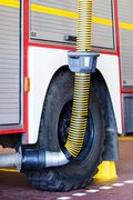Effektive Abgasabsaugung für Feuerwehr- und Rettungswachen von Plymovent Effektive Abgasabsaugung für Feuerwehr- und Rettungswachen von Plymovent