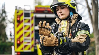 Neue Maßstäbe: Seiz stellt den Handschuh „Fire-Fighter Nova“ vor Neue Maßstäbe: Seiz stellt den Handschuh „Fire-Fighter Nova“ vor